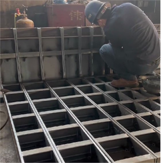 QQ截图20221213082621